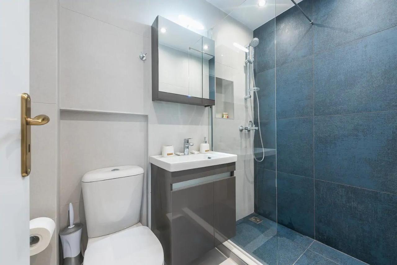 Glyfada Glass-Walled Designed Apt Atina Dış mekan fotoğraf